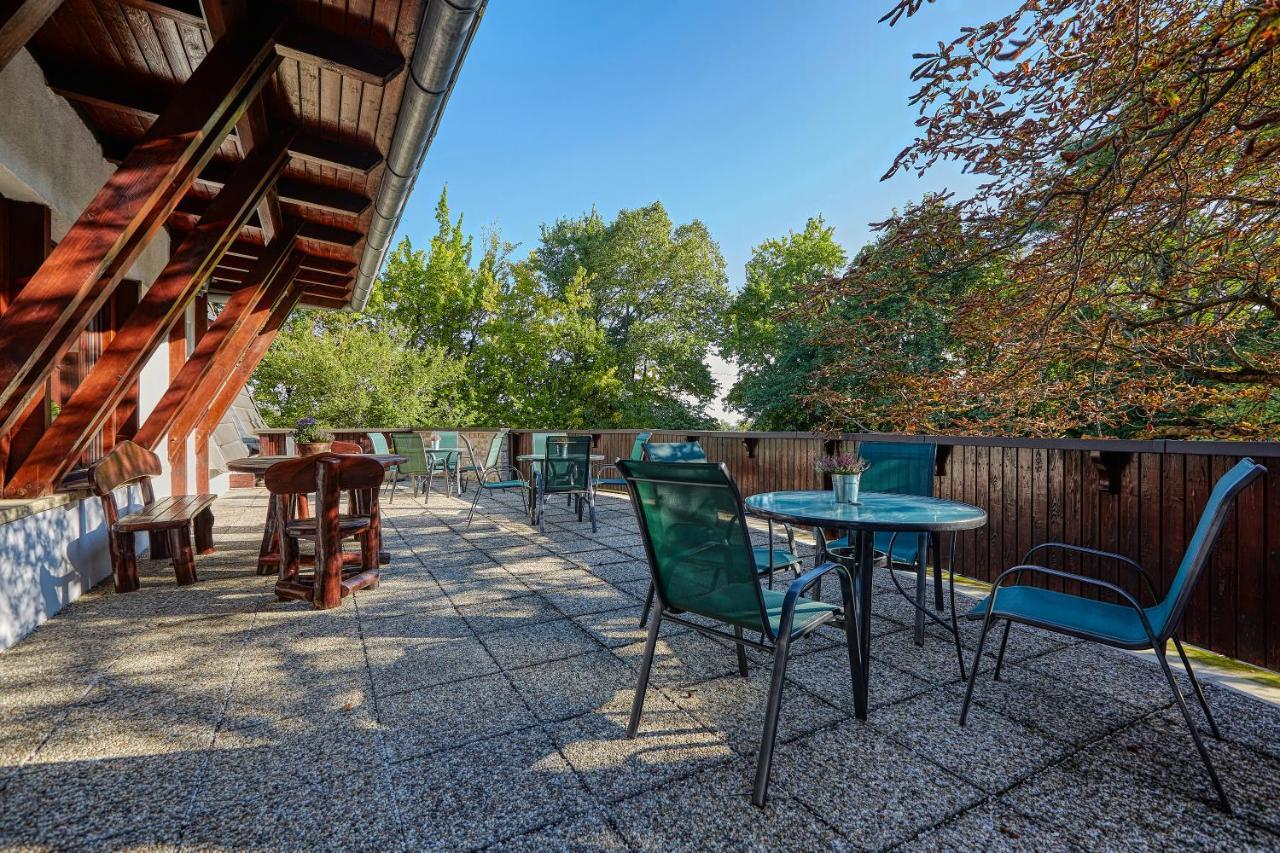 Bed and Breakfast Tercia Hubertus Panzio Шопрон Экстерьер фото