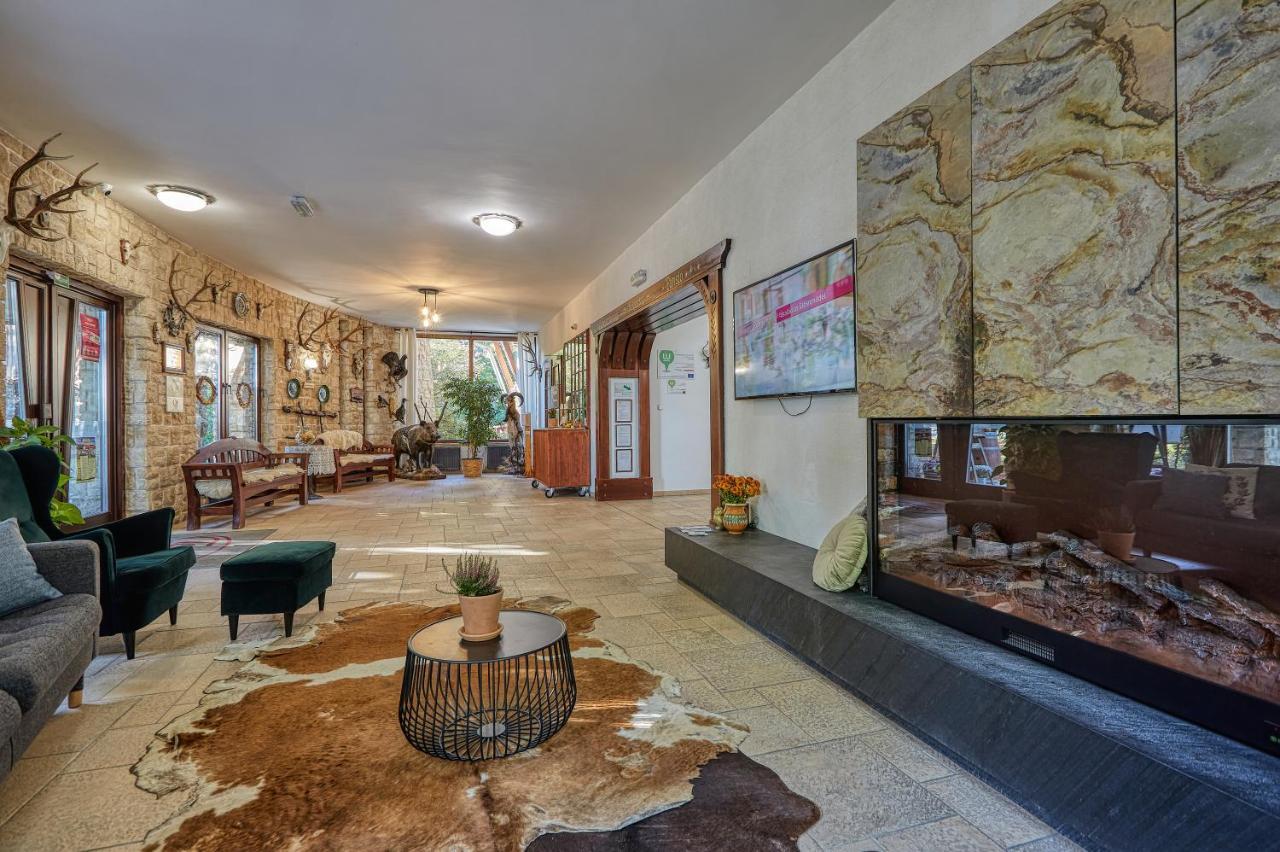 Bed and Breakfast Tercia Hubertus Panzio Шопрон Экстерьер фото