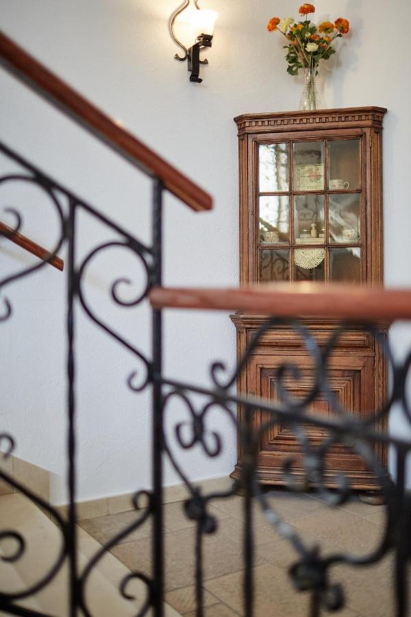 Bed and Breakfast Tercia Hubertus Panzio Шопрон Экстерьер фото